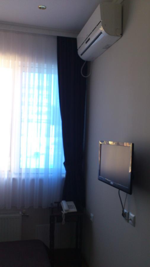 Hotel Mimoza Razgrad エクステリア 写真