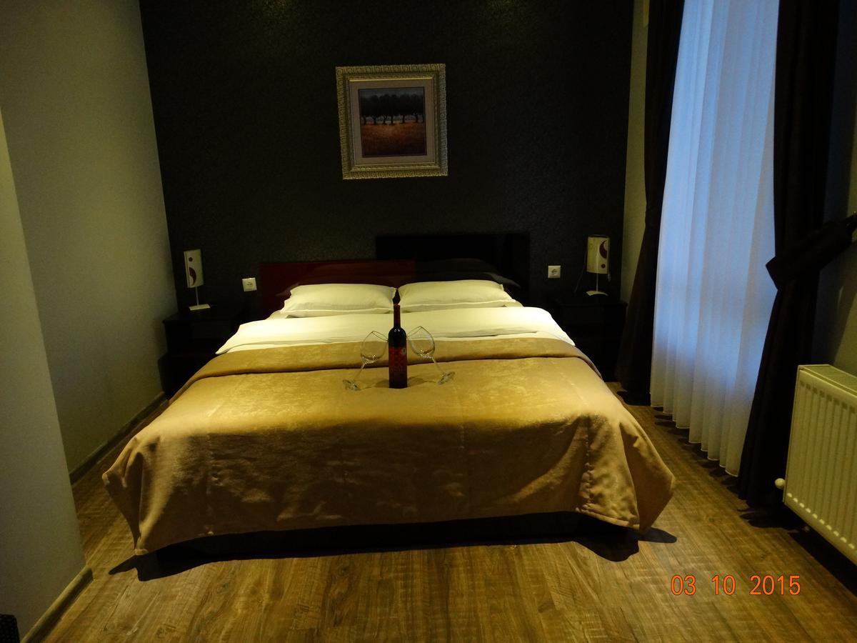 Hotel Mimoza Razgrad エクステリア 写真