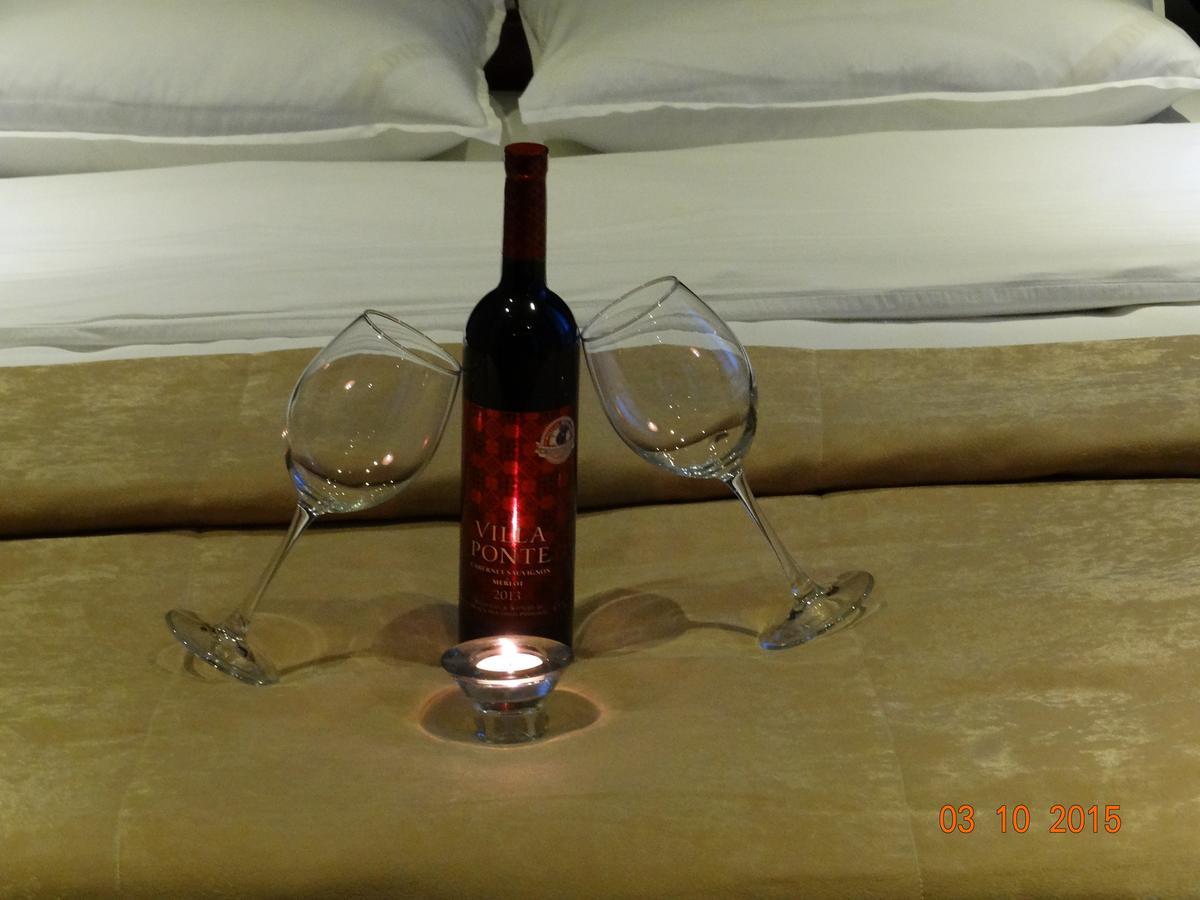 Hotel Mimoza Razgrad エクステリア 写真